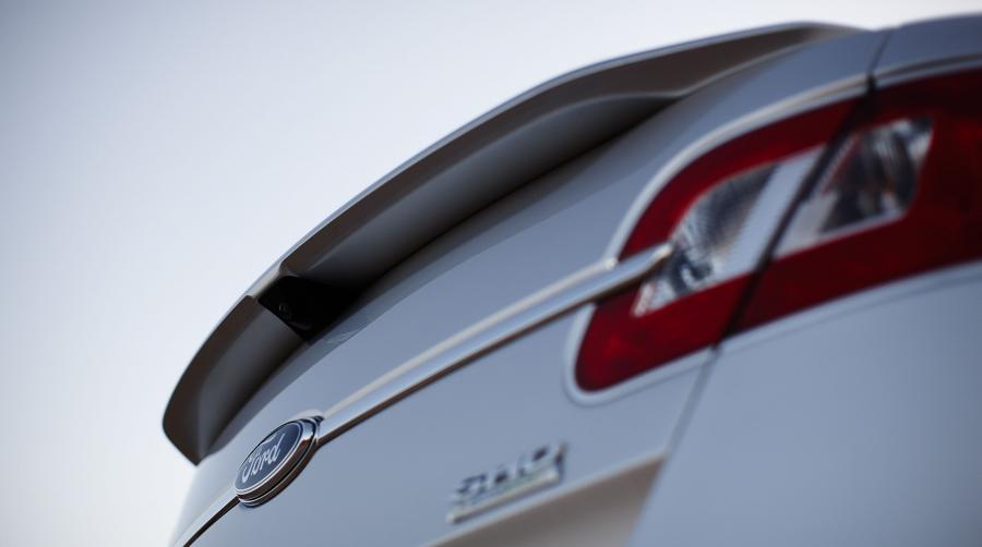  Ford Taurus SHO 2010 года  (фото 232 из 248)